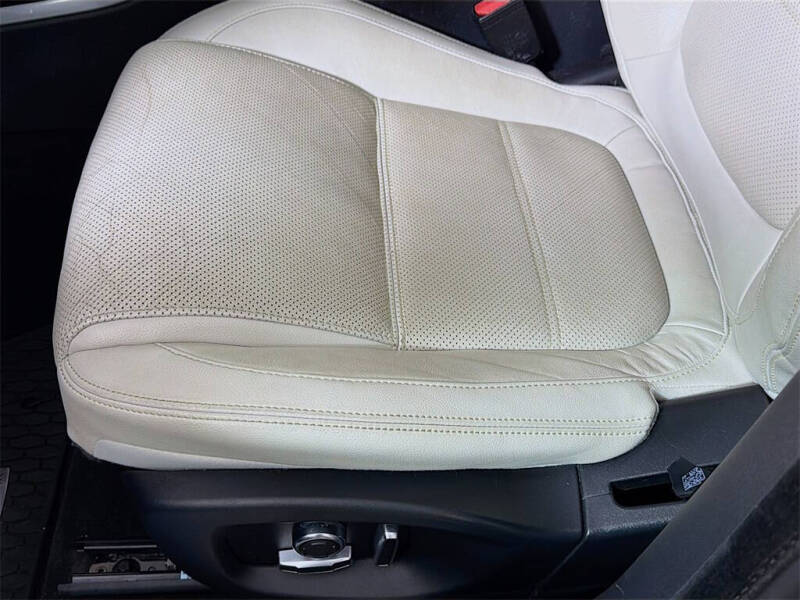 2020 Jaguar F-PACE 25t Prestige