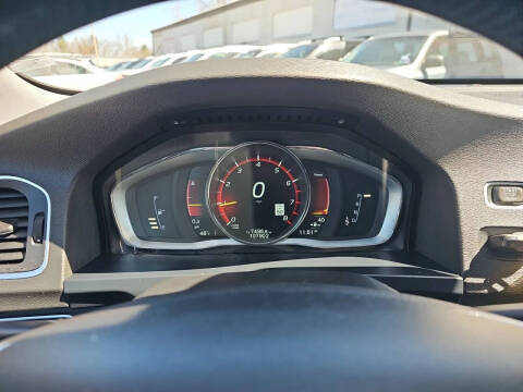 2015 Volvo S60 T5 Drive-E Platinum