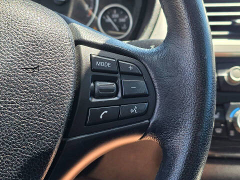 2013 BMW 3 Series 320i