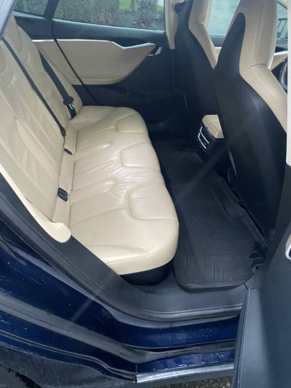 2014 Tesla Model S P85