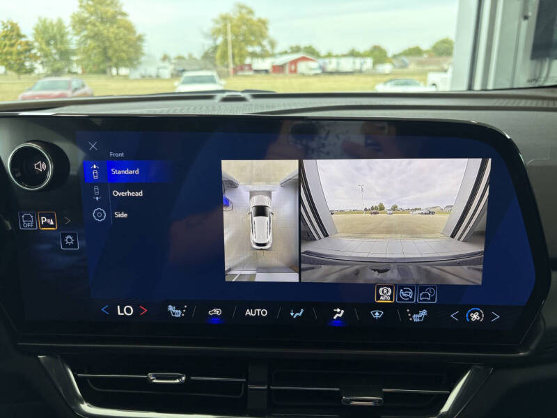 2026 Chevrolet Equinox EV LT 1