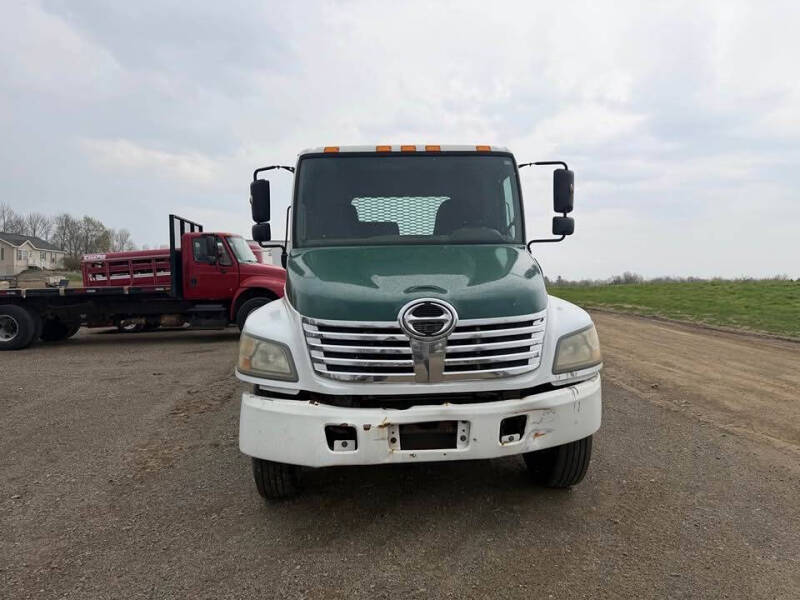 2009 Hino 268