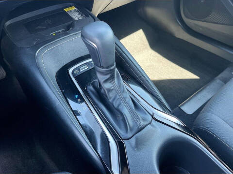 2025 Toyota Corolla Hatchback SE