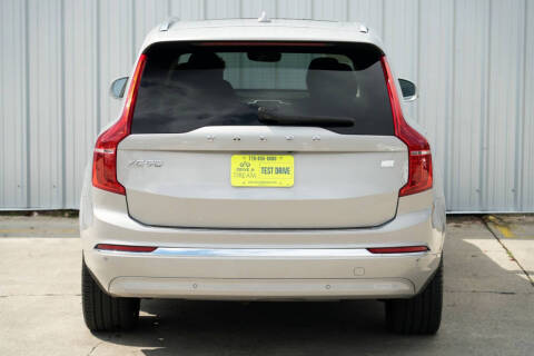 2023 Volvo XC90 Recharge T8 Ultimate Bright Theme 6P