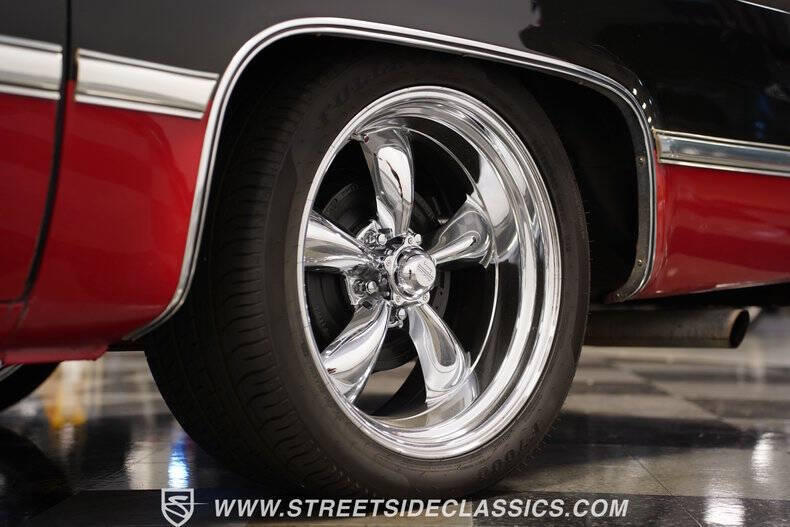 1987 Chevrolet Suburban R10