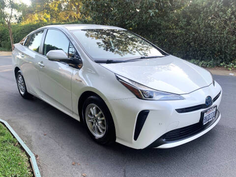 2020 Toyota Prius LE