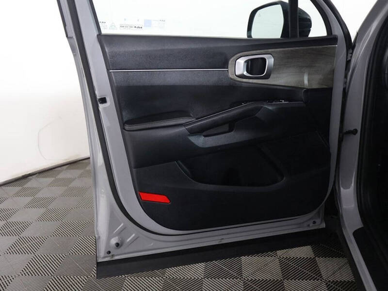 2023 Kia Sorento X-Line S