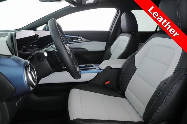 2025 Chevrolet Equinox EV LT 2