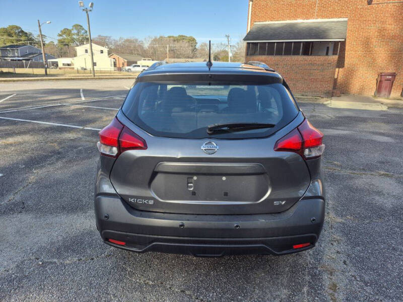 2020 Nissan Kicks SV