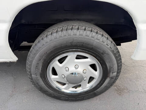 2011 Ford E-Series E-250