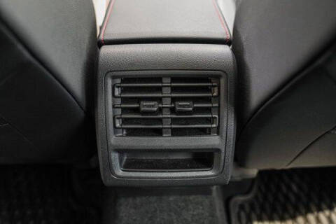 2024 Volkswagen Golf GTI 380 SE