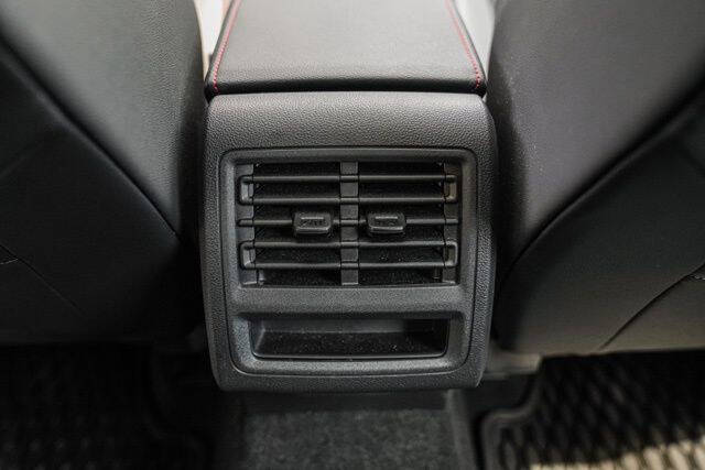 2024 Volkswagen Golf GTI 380 SE