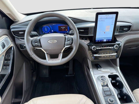 2023 Ford Explorer Platinum
