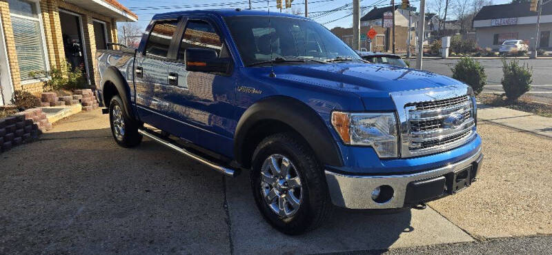 2013 Ford F-150 XLT photo 4