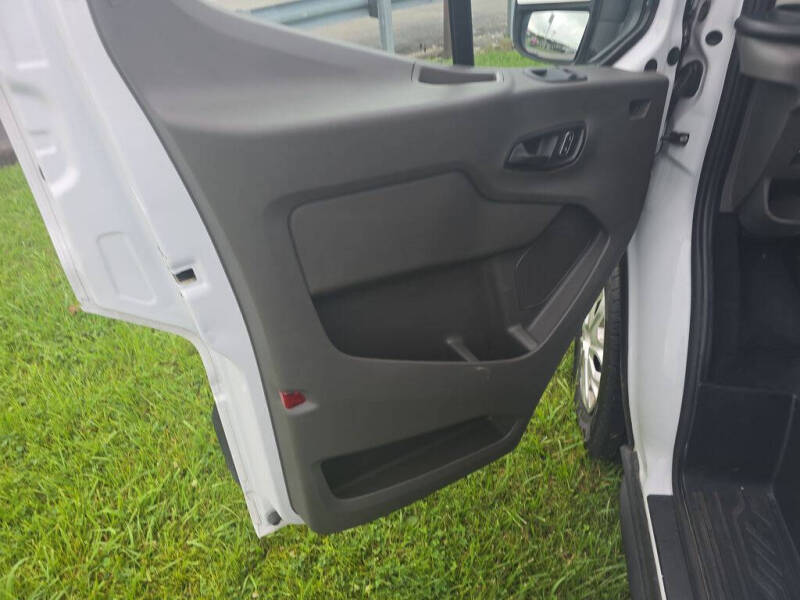 2024 Ford Transit 350 XLT