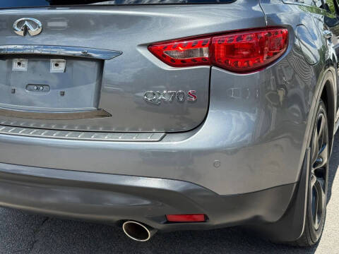2017 Infiniti QX70