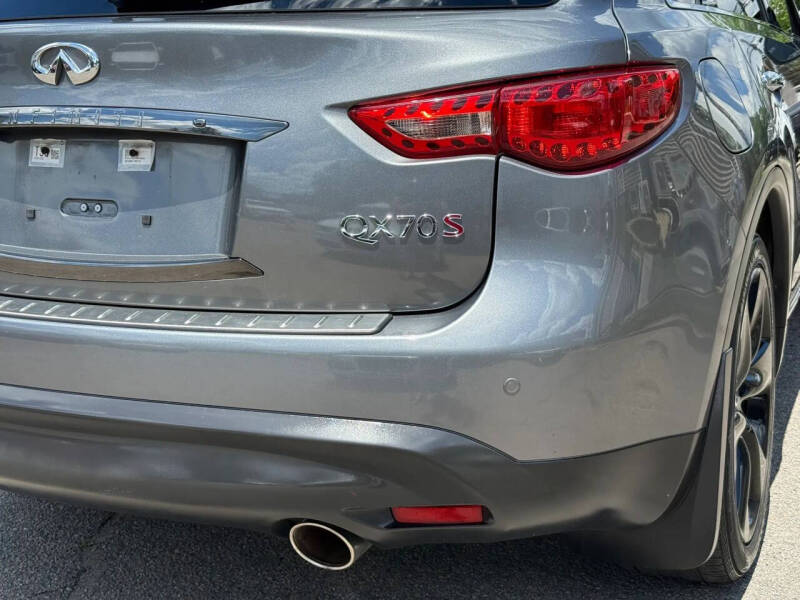 2017 Infiniti QX70
