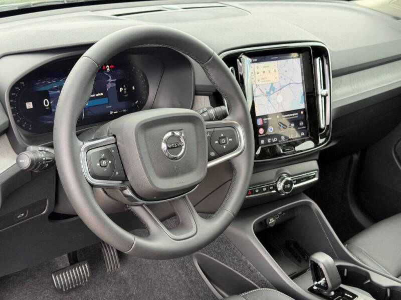 2026 Volvo XC40 B5 Core