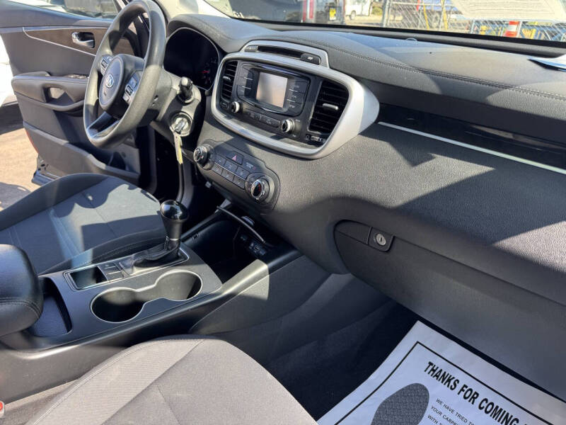 2016 Kia Sorento LX V6