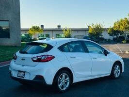 2017 Chevrolet Cruze LT Auto