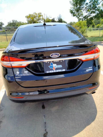 2017 Ford Fusion SE