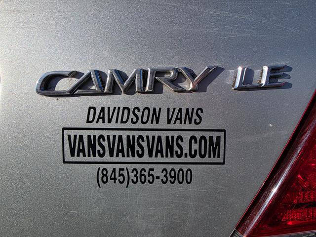 2005 Toyota Camry LE