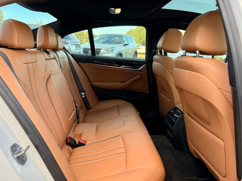 2019 BMW 5 Series 540i