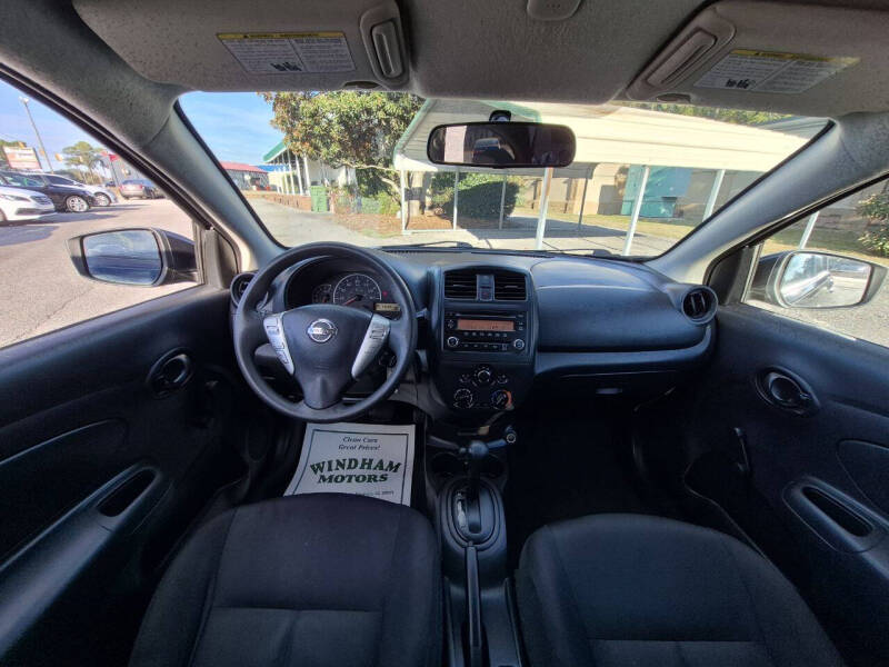 2017 Nissan Versa 1.6 S Plus