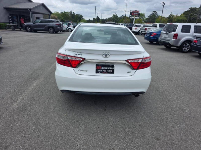 2015 Toyota Camry SE