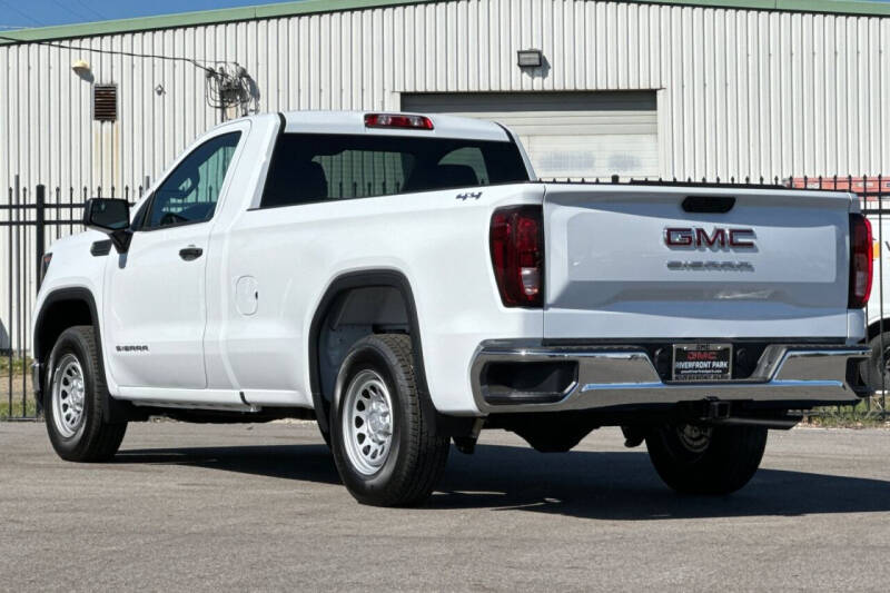 2024 GMC Sierra 1500 Pro