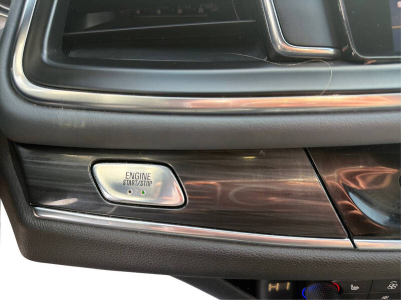 2022 Buick Enclave Essence