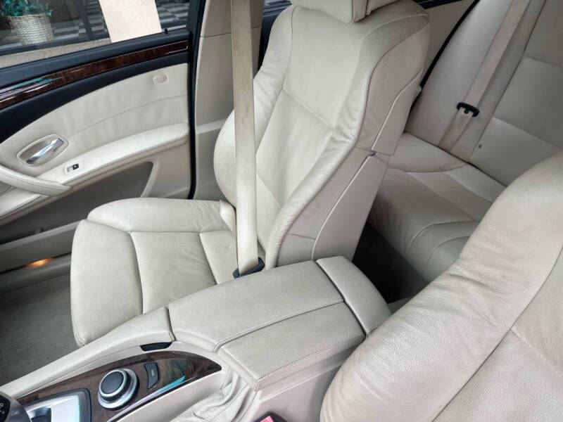 2008 BMW 5 Series 528i