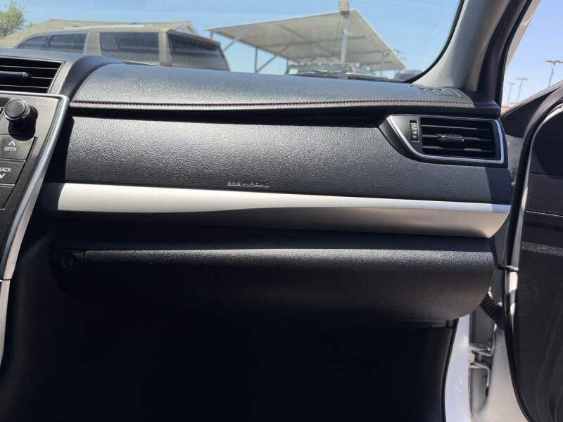 2017 Toyota Camry XLE