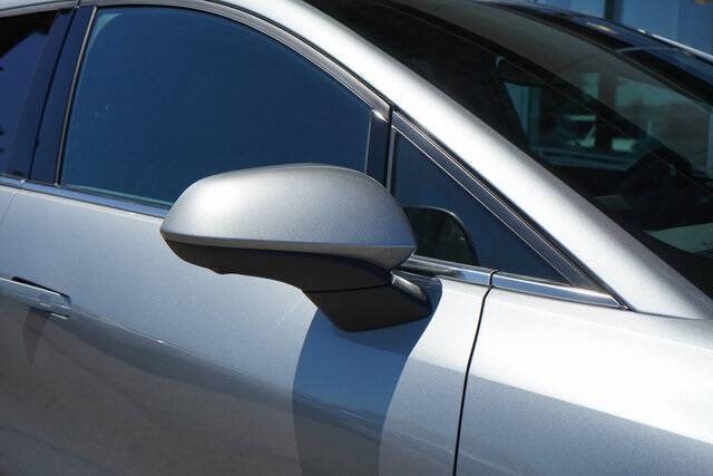 2026 Chevrolet Equinox EV LT 2