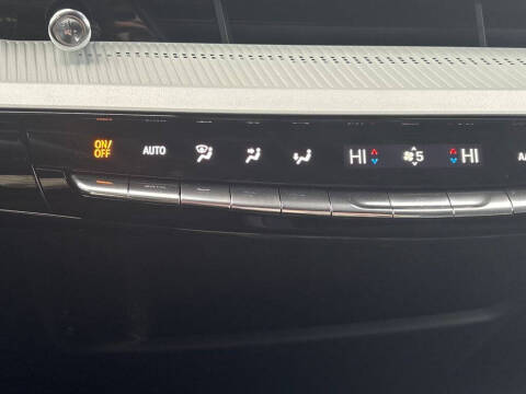 2026 Cadillac OPTIQ Premium Luxury