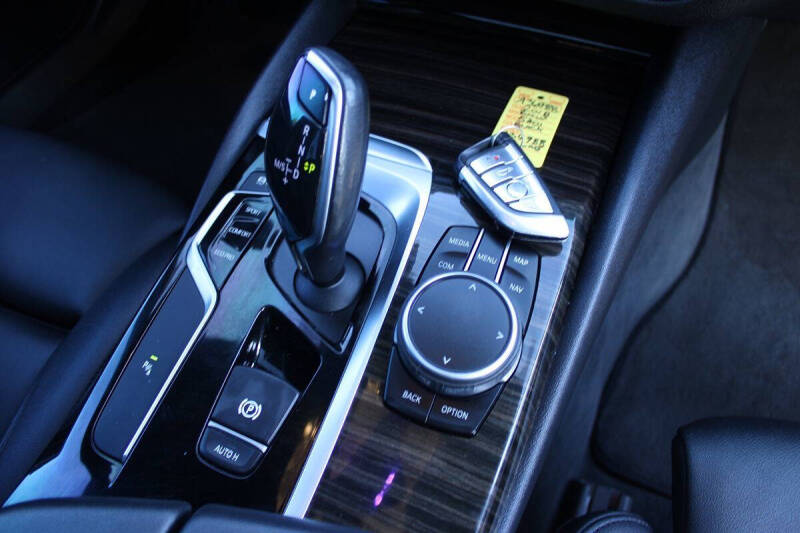 2018 BMW 5 Series 530i