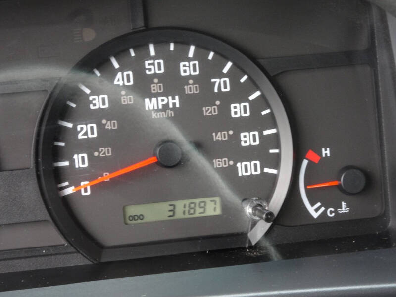 2014 Isuzu NPR-HD