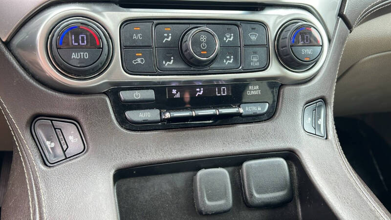 2017 Chevrolet Suburban LT