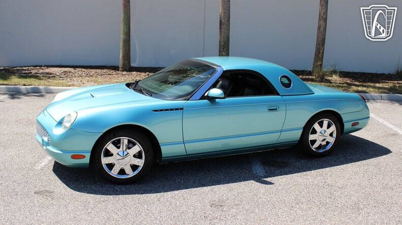 2002 Ford Thunderbird Deluxe