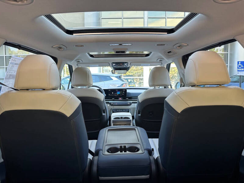 2026 Kia Carnival Hybrid SX