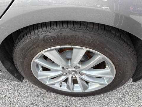 2015 Infiniti Q50 Premium