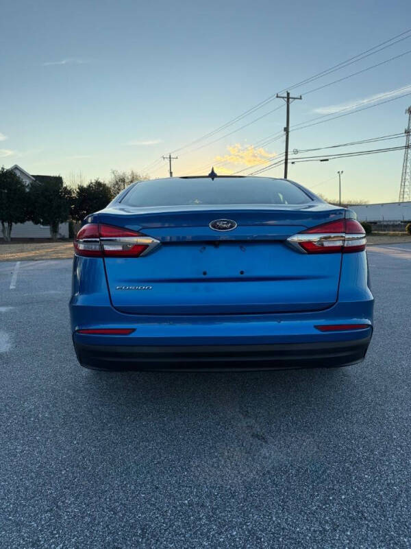 2020 Ford Fusion Hybrid SE