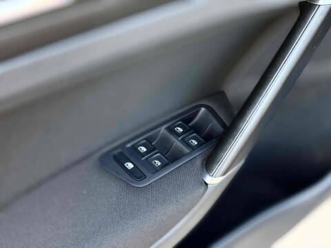 2018 Volkswagen Golf GTI S