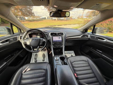 2020 Ford Fusion SEL