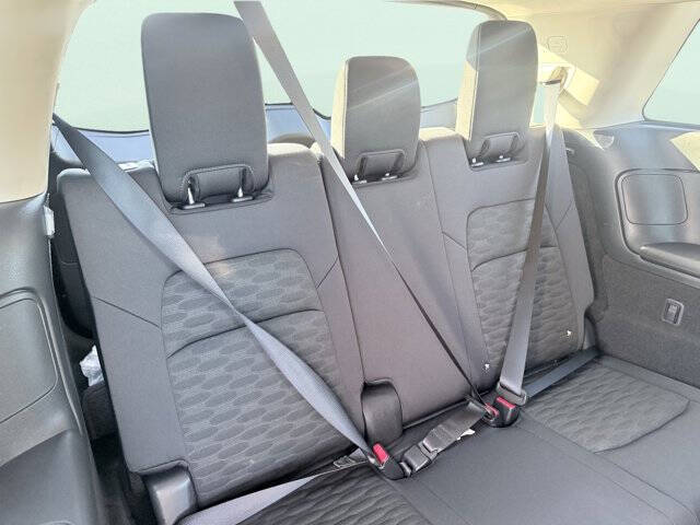 2025 Nissan Pathfinder S