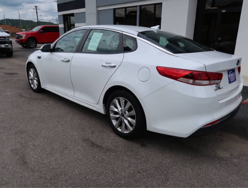 2018 Kia Optima LX
