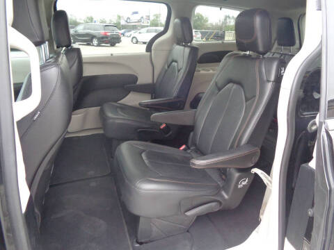 2020 Chrysler Pacifica Touring L