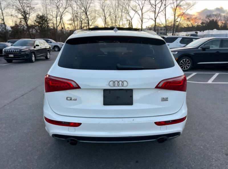 2012 Audi Q5 3.2 quattro Premium Plus