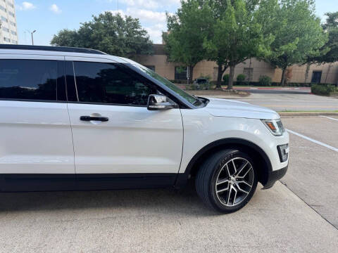 2016 Ford Explorer Sport