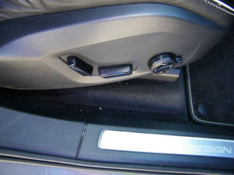 2019 Volvo XC90 T8 eAWD R-Design